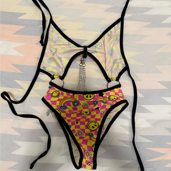 IHeartRaves x Rolita Couture Smiley Face Rave Bodysuit - Picture 5 of 7